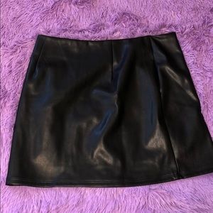 Kendall & Kylie Faux Leather Skirt